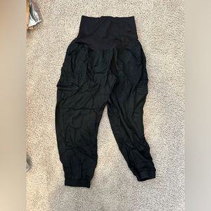 Maternity cargo pants